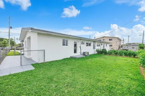 3820 SW 92nd Avenue Miami FL 33165