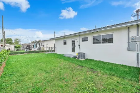 3820 SW 92nd Avenue Miami FL 33165
