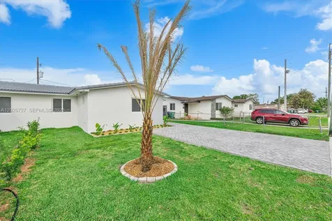3820 SW 92nd Avenue Miami FL 33165