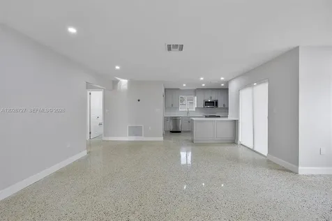 3820 SW 92nd Avenue Miami FL 33165