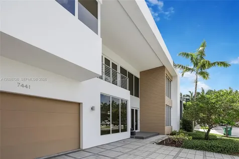 7441 NW 102nd Court Doral FL 33178