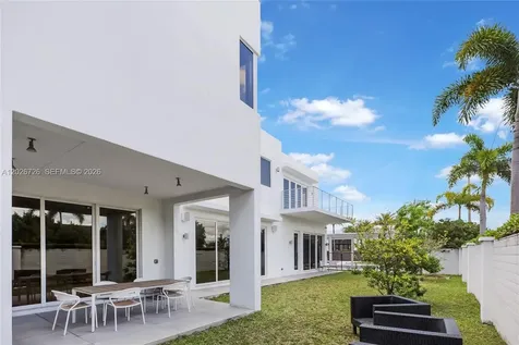 7441 NW 102nd Court Doral FL 33178