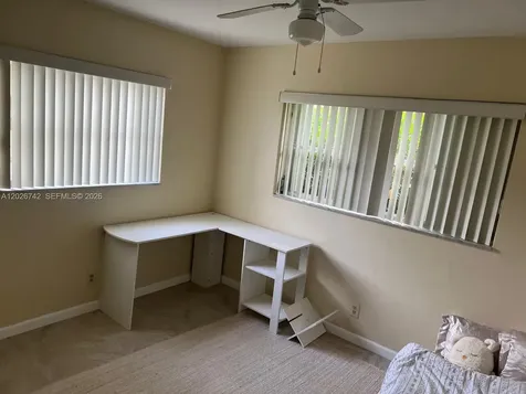 4460 NW 18th Avenue Oakland Park FL 33309