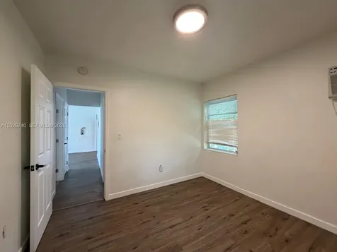 535 SW 7th Street Miami FL 33130