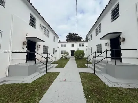 535 SW 7th Street Miami FL 33130