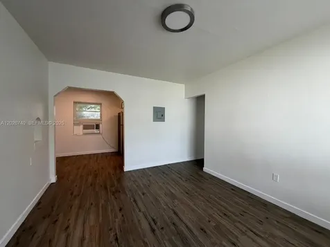 535 SW 7th Street Miami FL 33130