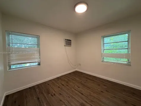 535 SW 7th Street Miami FL 33130