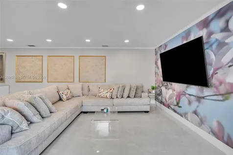 3571 Magellan Circle Aventura FL 33180
