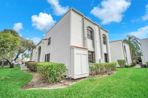 3571 Magellan Circle Aventura FL 33180