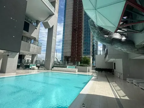 20 NE 11th Street Miami FL 33132