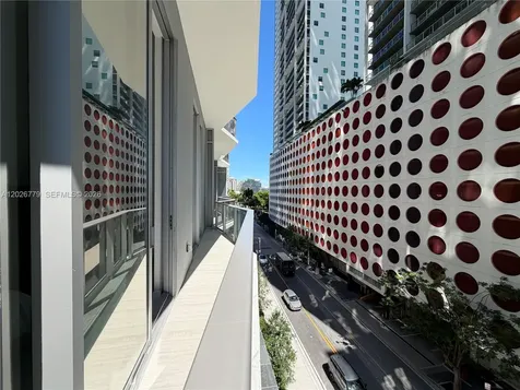 77 SE 5th Street Miami FL 33131