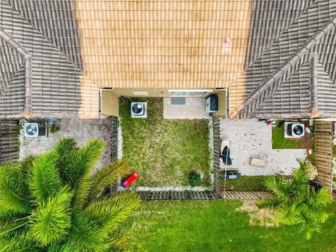 11866 SW 152nd Place Miami FL 33196