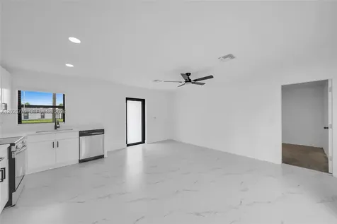 4986 Fairway Court Lehigh Acres FL 33171