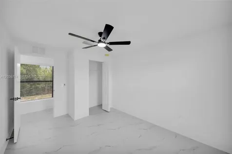 4984 Fairway Court Lehigh Acres FL 33171