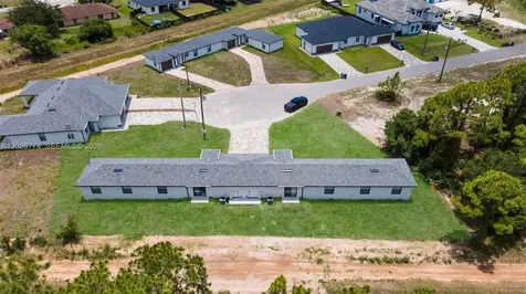 4984 Fairway Court Lehigh Acres FL 33171