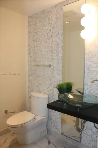 200 Biscayne Boulevard Way Miami FL 33131