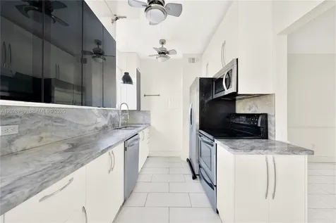 610 8th Street Miami Beach FL 33139