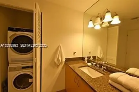 300 S Biscayne Boulevard Miami FL 33131