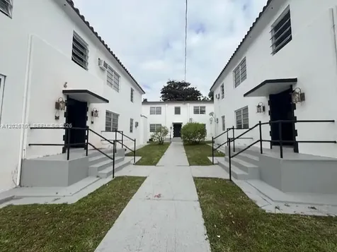 541 SW 7th Street Miami FL 33130