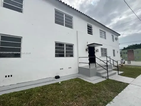 541 SW 7th Street Miami FL 33130