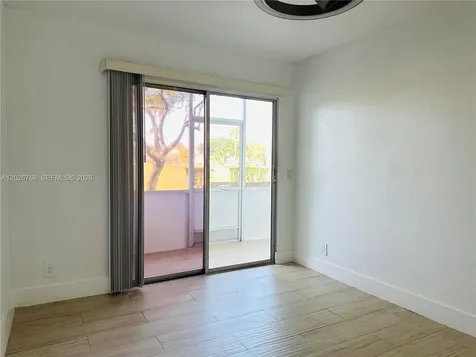 850 SW 133rd Terrace Pembroke Pines FL 33027