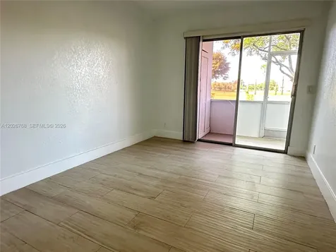850 SW 133rd Terrace Pembroke Pines FL 33027
