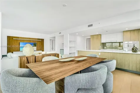 9221 E Bay Harbor Drive Bay Harbor Islands FL 33154