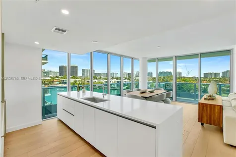 9221 E Bay Harbor Drive Bay Harbor Islands FL 33154