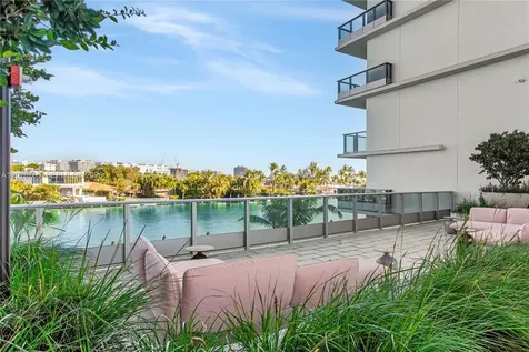 9221 E Bay Harbor Drive Bay Harbor Islands FL 33154