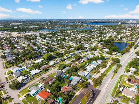1060 NW 44 Oakland Park FL 33309