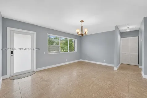 1060 NW 44 Oakland Park FL 33309
