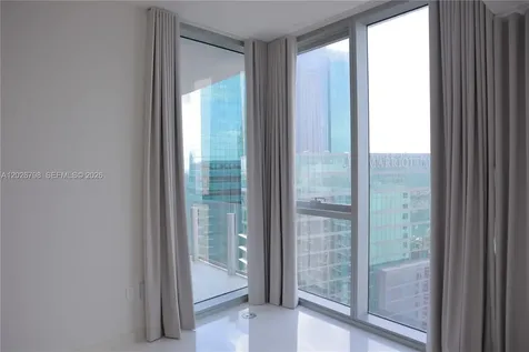 300 Biscayne Blvd Way Miami FL 33131