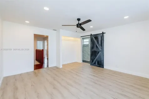 305 S Ketch Drive Sunrise FL 33326