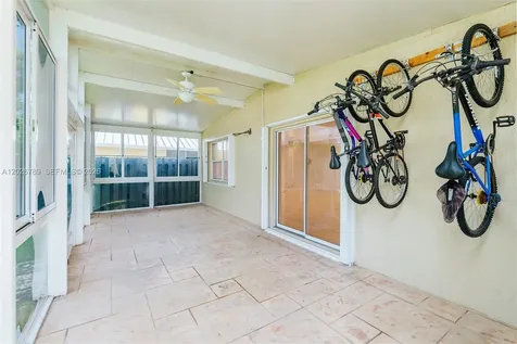305 S Ketch Drive Sunrise FL 33326