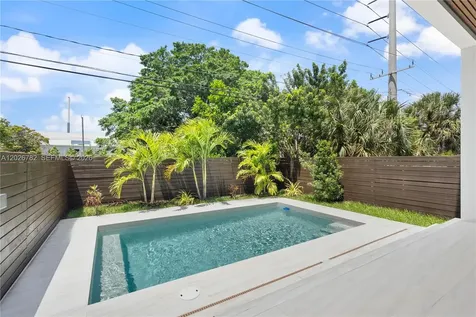 1319 NE 13th Avenue Fort Lauderdale FL 33304