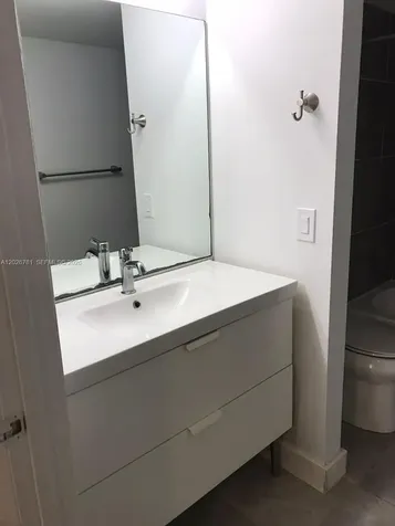462 NE 210th Cir Terrace Miami FL 33179