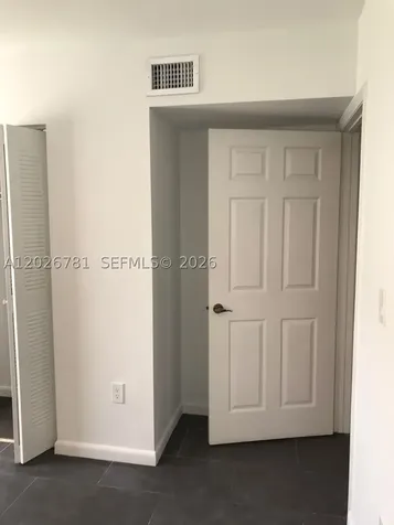 462 NE 210th Cir Terrace Miami FL 33179