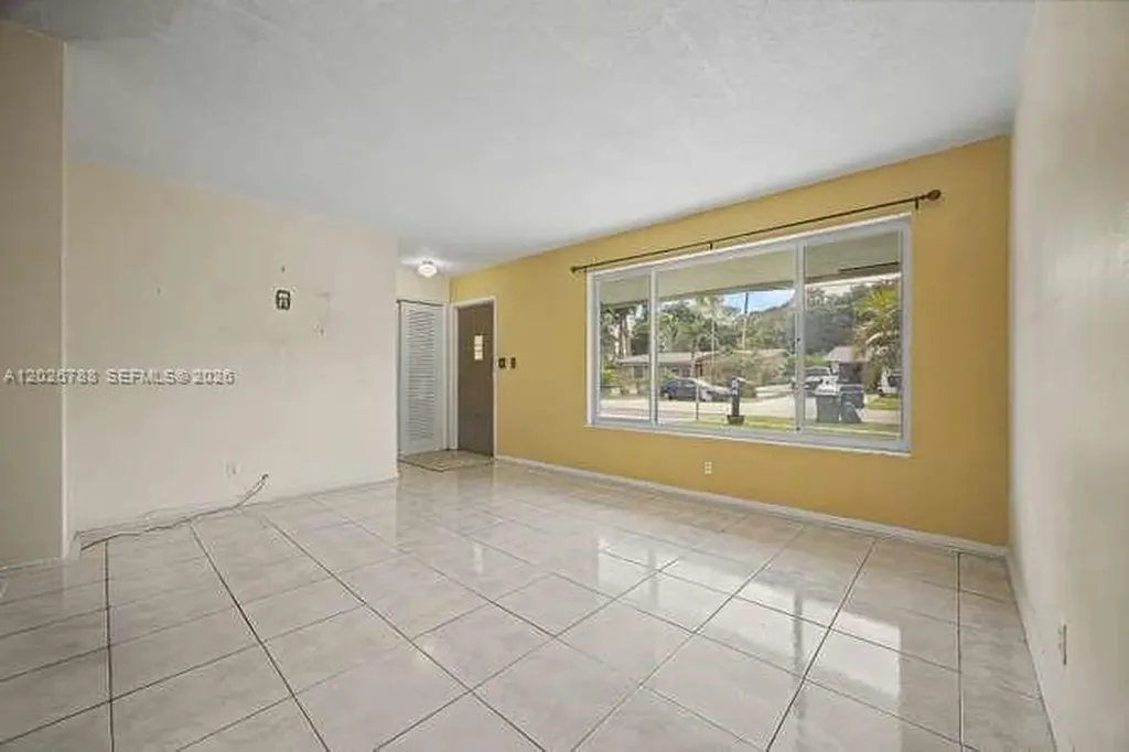 2000 N 58th Avenue Hollywood FL 33021