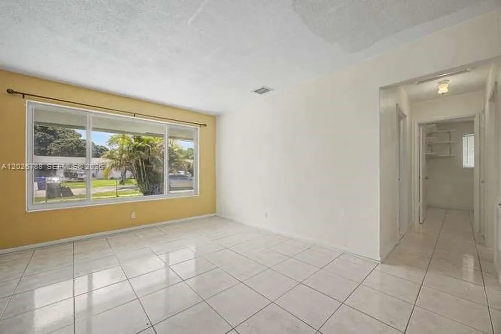 2000 N 58th Avenue Hollywood FL 33021