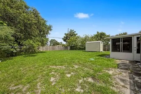 2000 N 58th Avenue Hollywood FL 33021