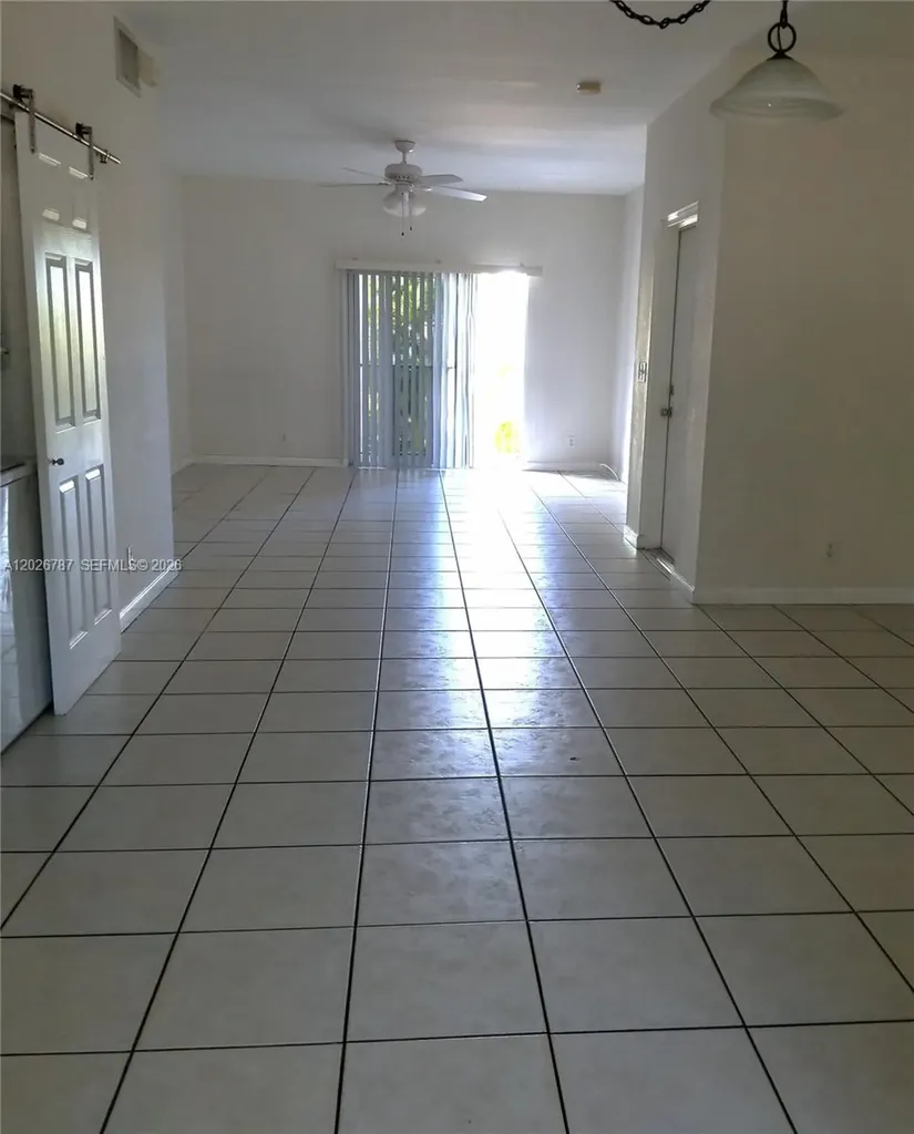 4812 Washington Street Hollywood FL 33021