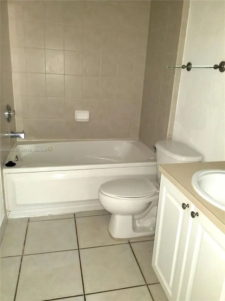 4812 Washington Street Hollywood FL 33021
