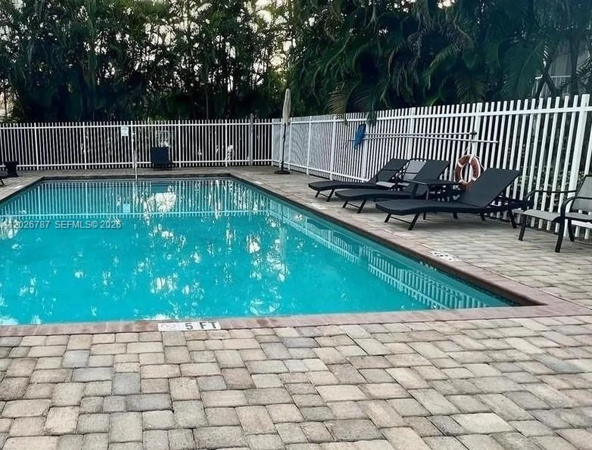 4812 Washington Street Hollywood FL 33021