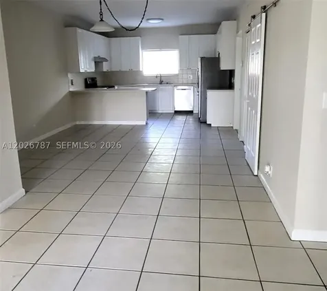4812 Washington Street Hollywood FL 33021