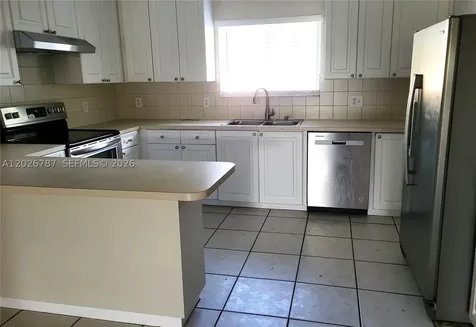 4812 Washington Street Hollywood FL 33021