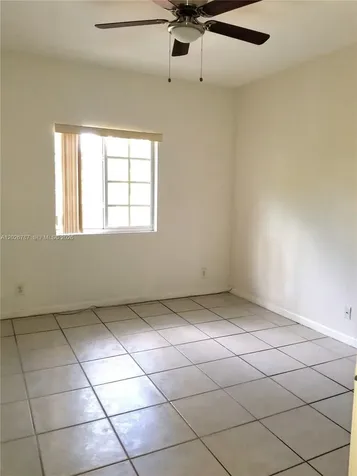4812 Washington Street Hollywood FL 33021