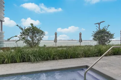 650 NE 32nd Street Miami FL 33137