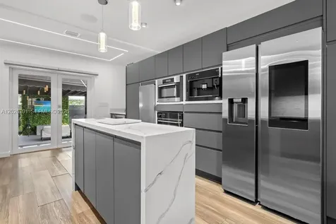2257 SW 11th Street Miami FL 33135