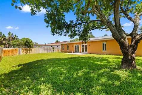 5160 SW 18th Court Plantation FL 33317