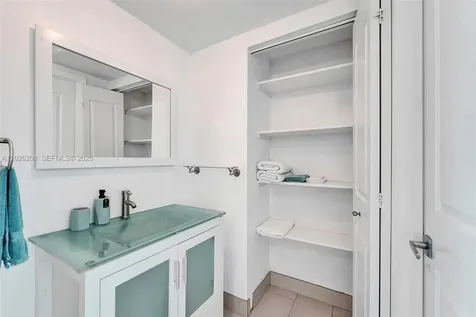 690 SW 1st Court Miami FL 33130